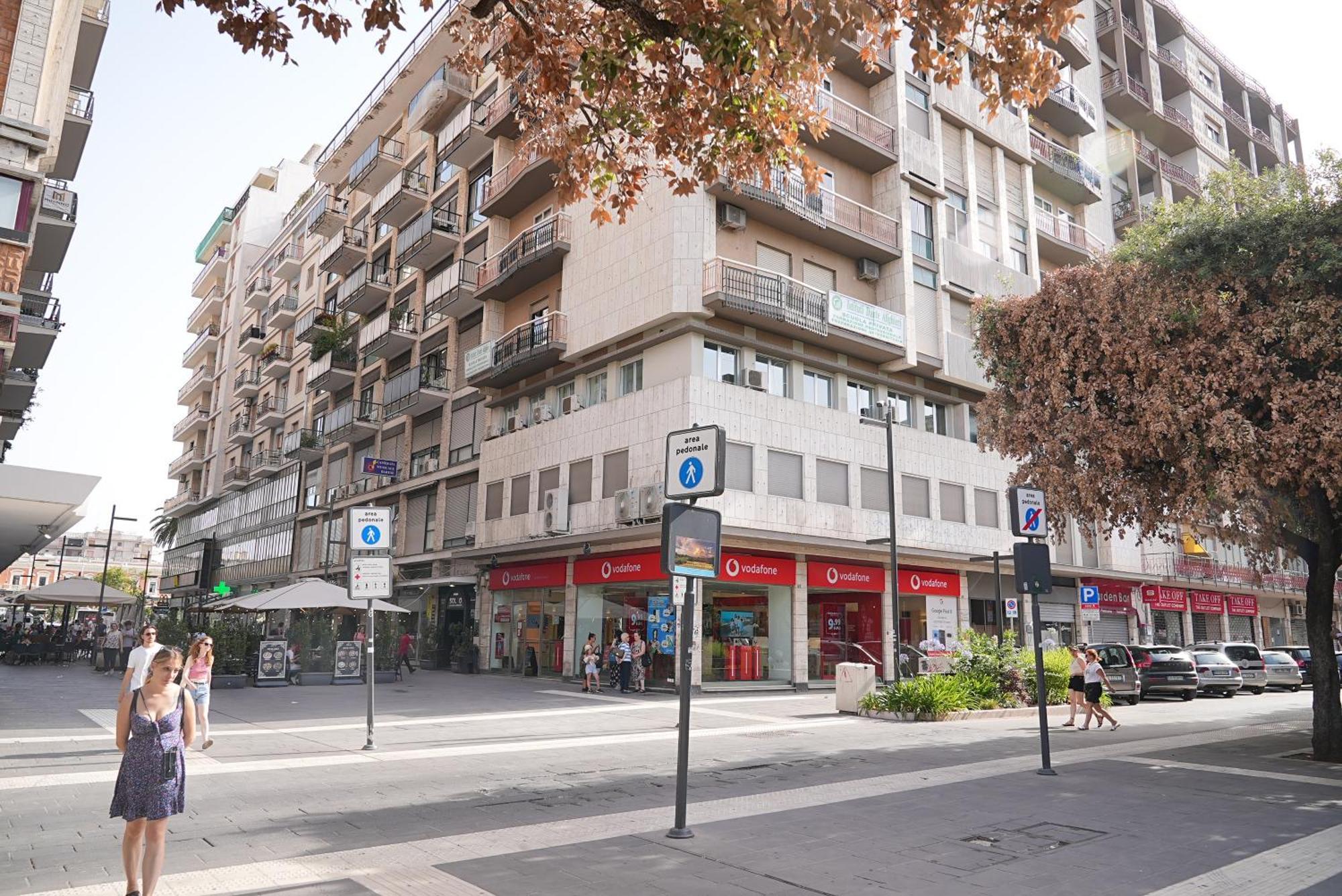Suite & Premium Room - Centro Bari - Stazione Exterior foto