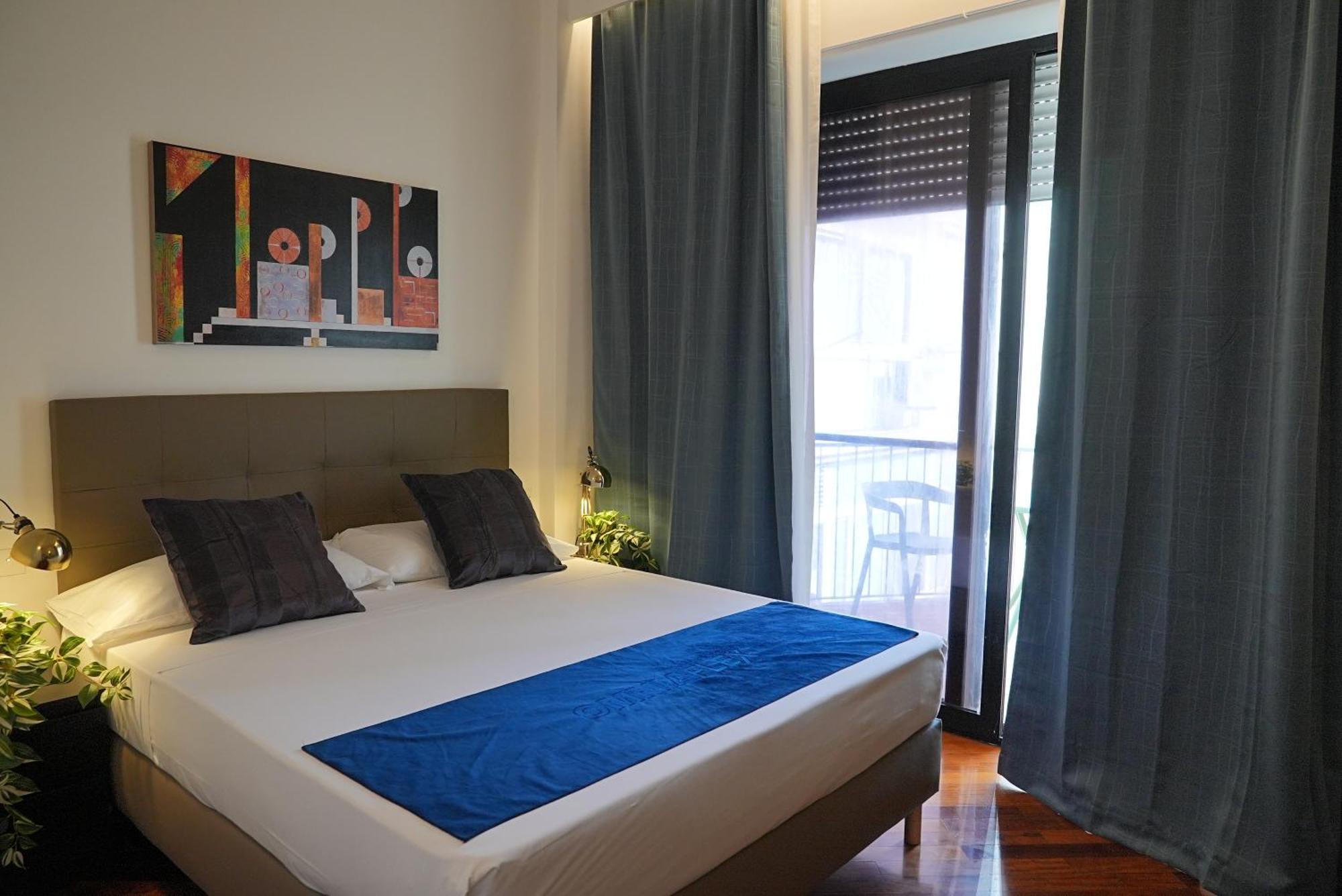 Suite & Premium Room - Centro Bari - Stazione Exterior foto