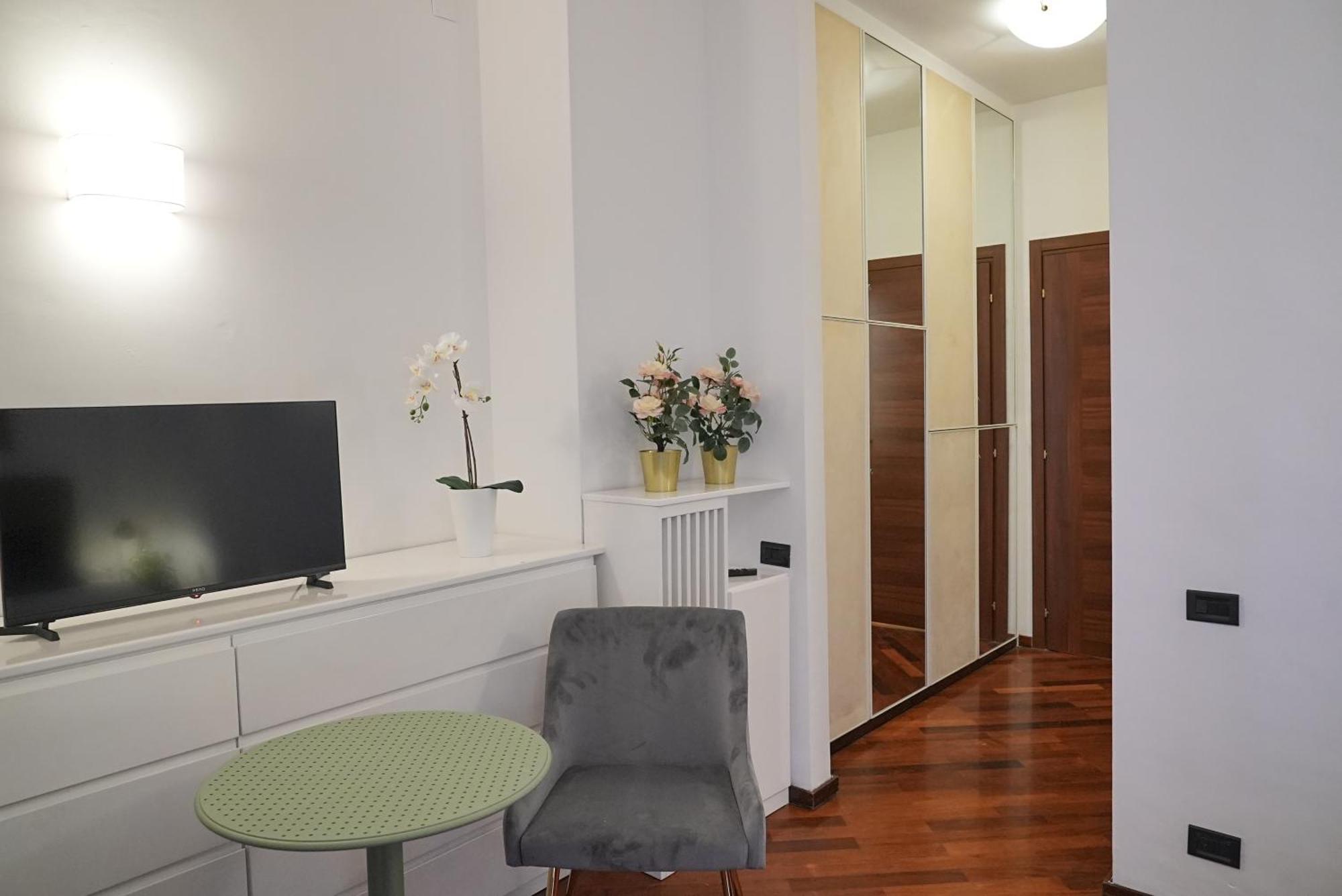Suite & Premium Room - Centro Bari - Stazione Exterior foto