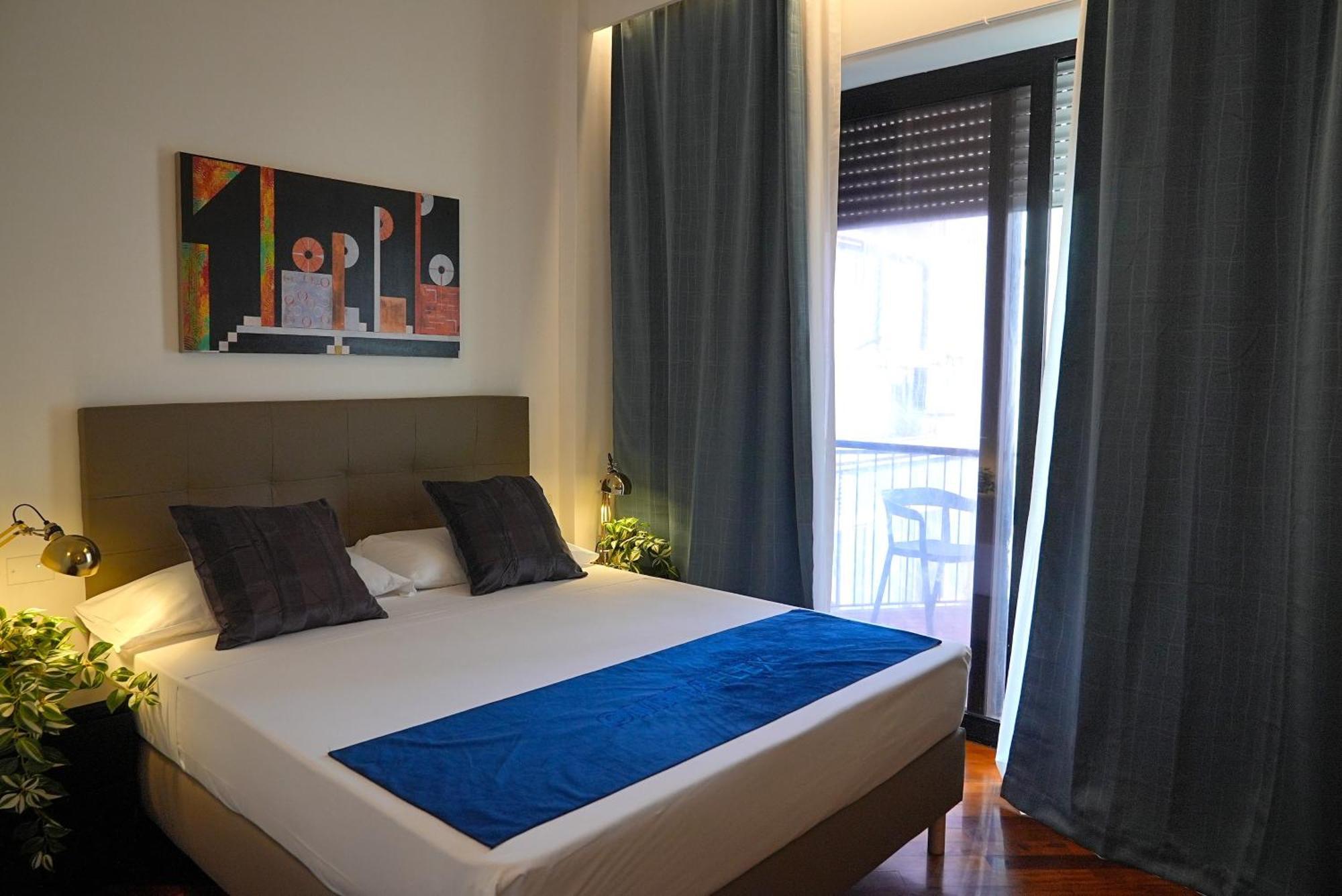 Suite & Premium Room - Centro Bari - Stazione Exterior foto