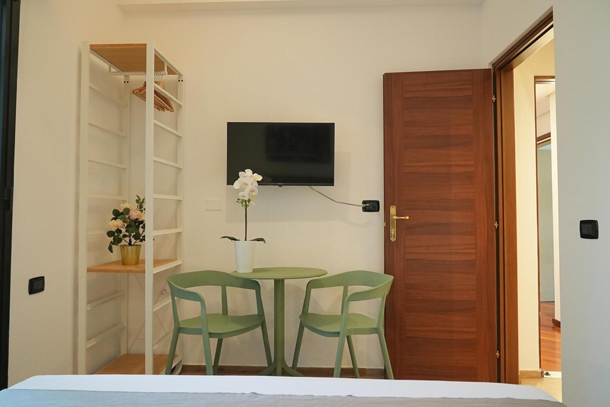 Suite & Premium Room - Centro Bari - Stazione Exterior foto