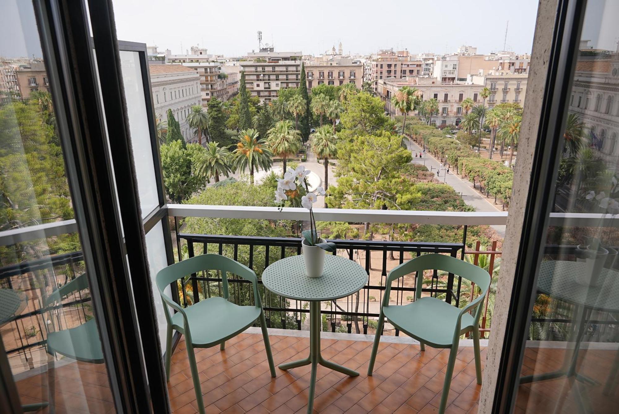 Suite & Premium Room - Centro Bari - Stazione Exterior foto