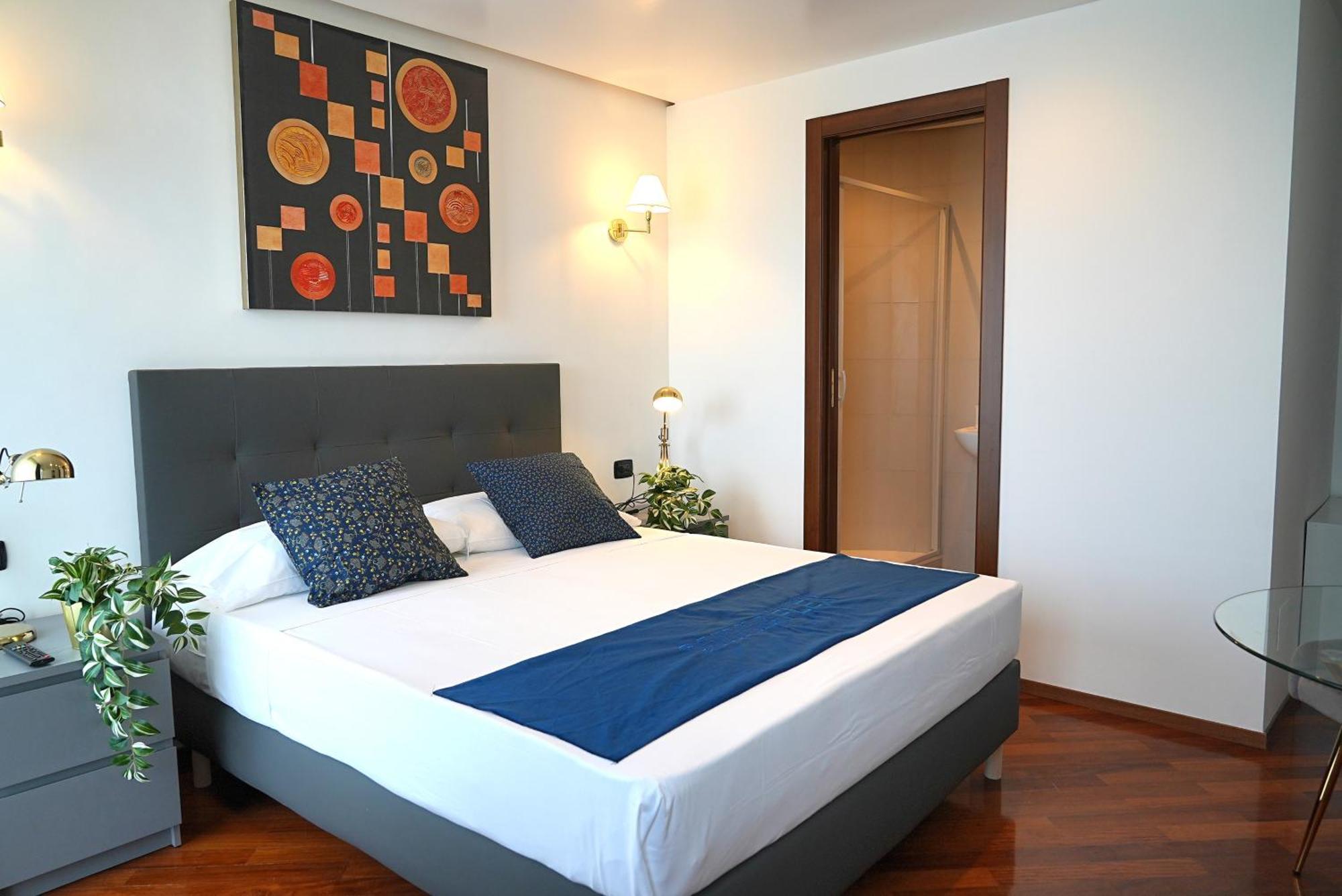 Suite & Premium Room - Centro Bari - Stazione Exterior foto